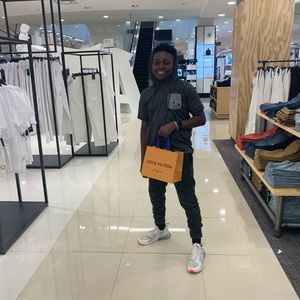 Meet your Posher, Darius